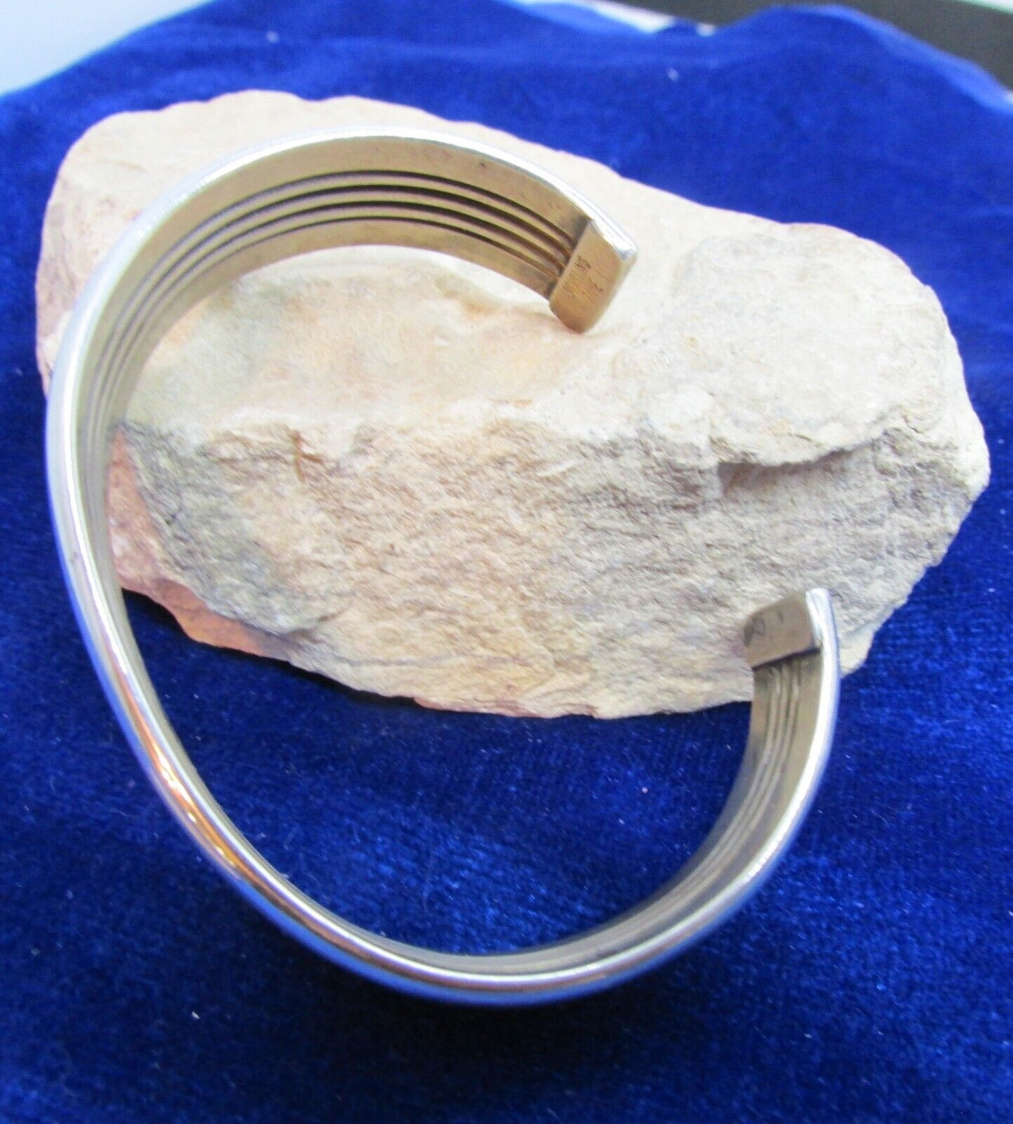 VINTAGE SOUTHWEST N A RAIL CUFF BRACELET STERLING TAHE