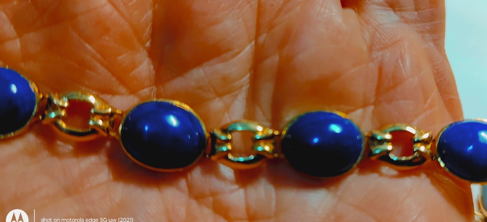 14k solid gold bracelet with lapis lazuli stones 7″ long 12.07 grams ((G51))