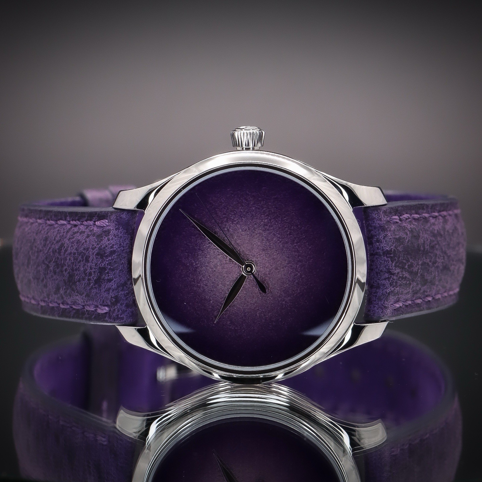 H Moser & Cie Endeavour Centre Seconds UNWORN 5/26 Concept Purple Full Set
