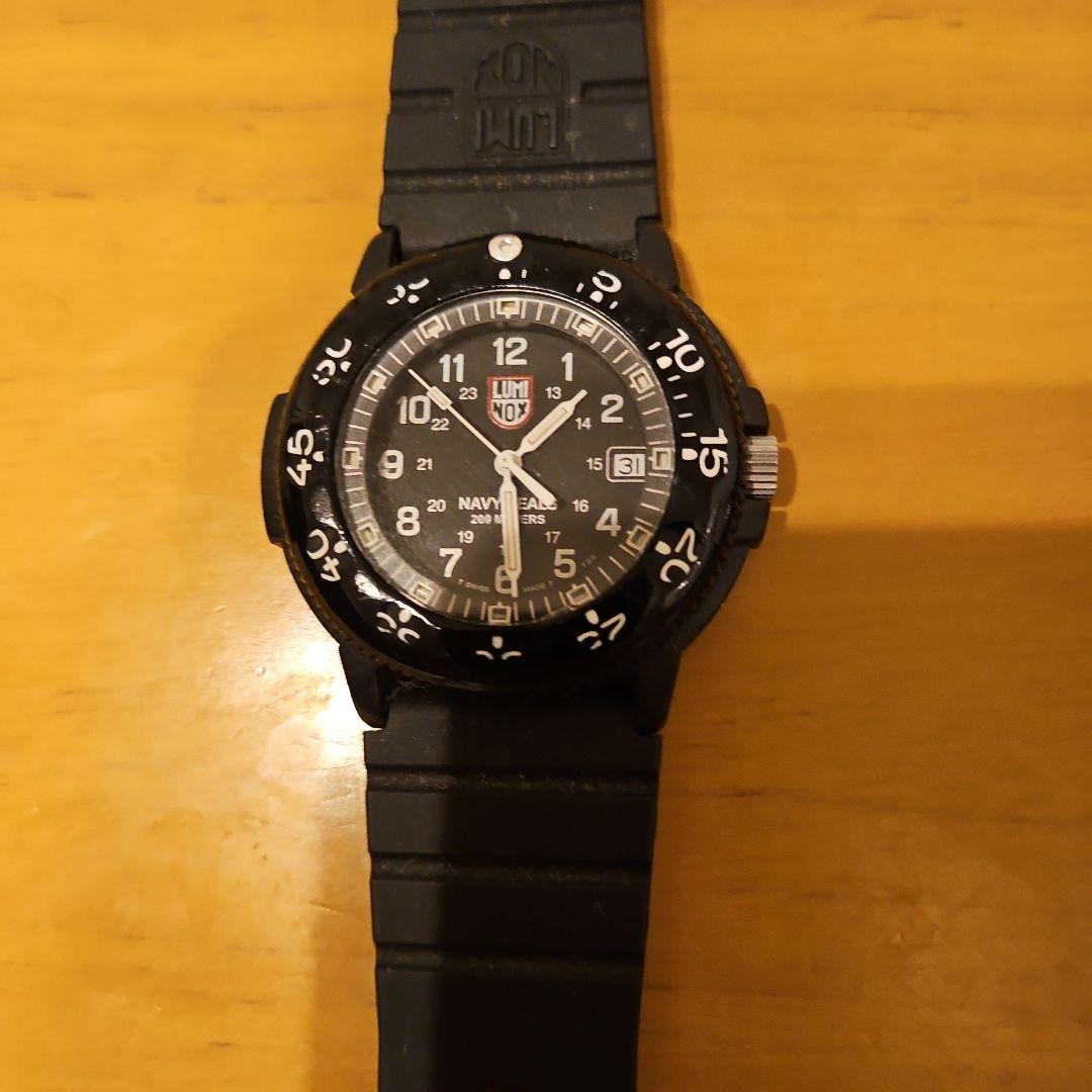 LUMINOX NAVY SEAL 200M Quartz Men’s Watch Black Military Style Rubber Band