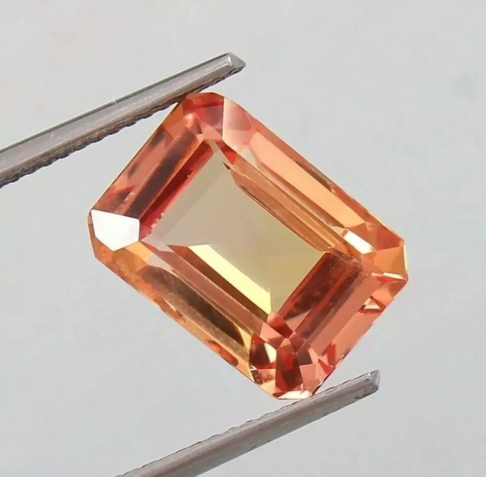 Natural Emerald Cut 9.03 Ct Peach Padparadscha Sapphire Loose Gemstone Certified