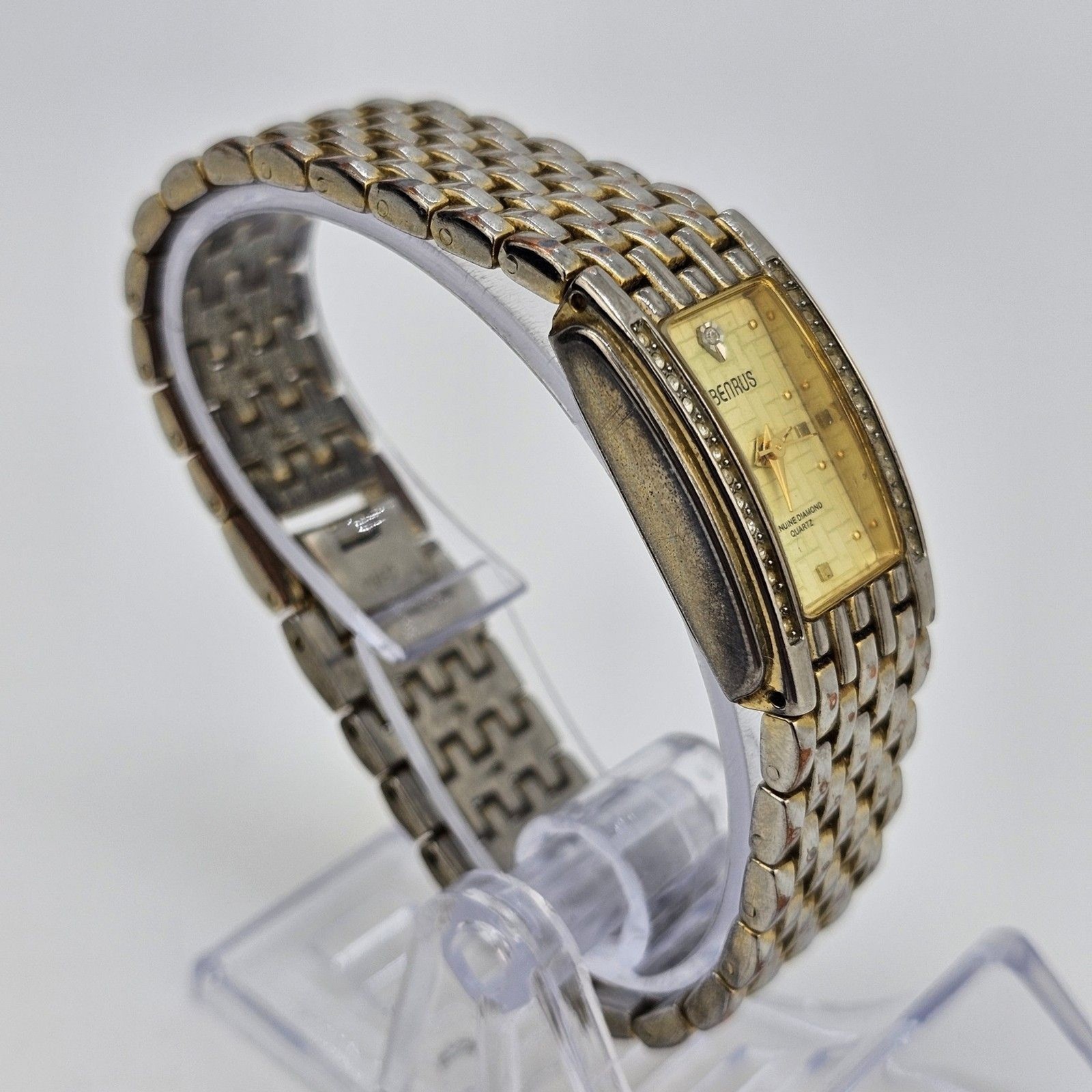 Benrus Women’s Watch 19MM Gold Dial Diamond Bezel Gold Bracelet 6.5″ New Battery