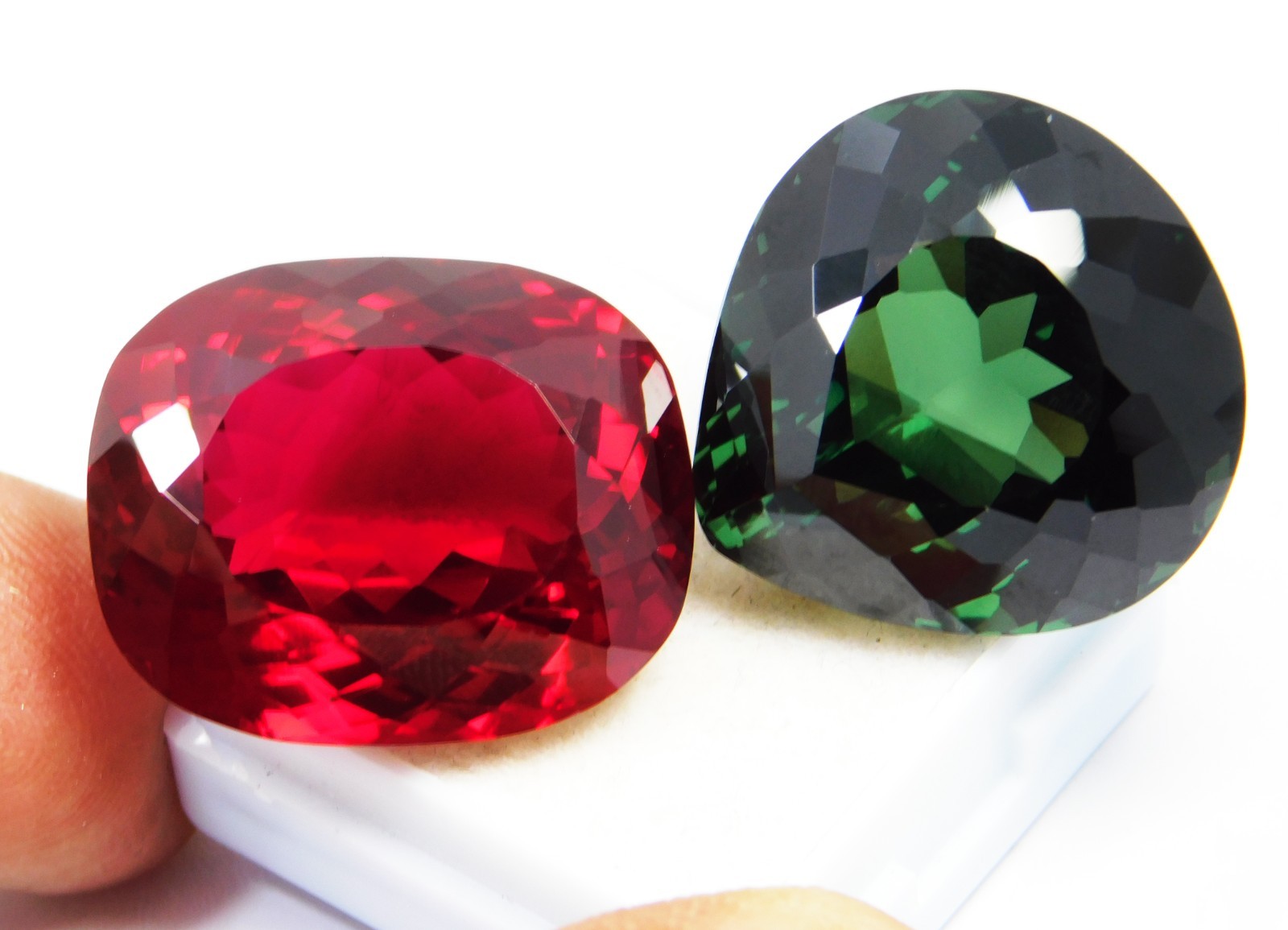 Certified PIGEON BLOOD RED Ruby / GREEN SAPPHIRE 97.70 Ct Natural Exclusive Pair