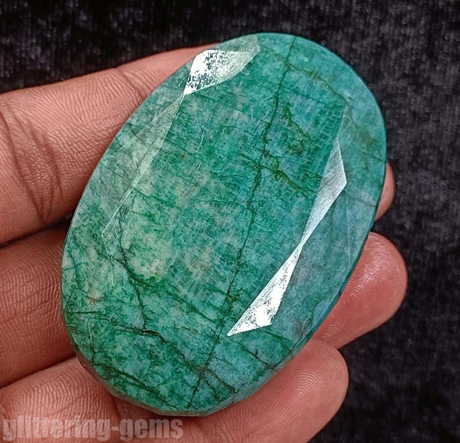 324.05 Carat Massive Natural Green Emerald Oval Cut IGL Certified Loose Gem 5DNO