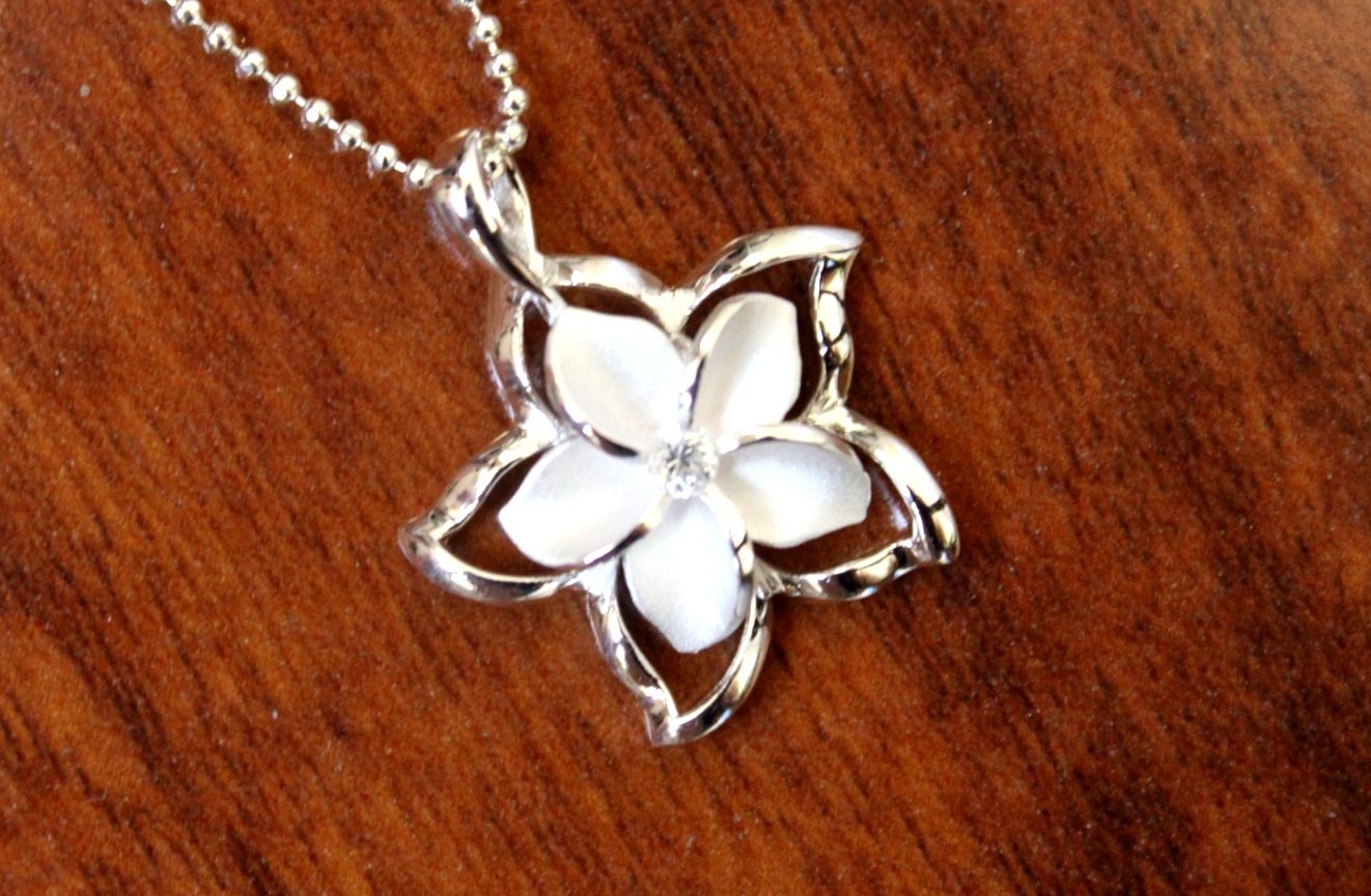 Hawaiian 925K Sterling Silver Plumeria Cut Out Outline Pendant Necklace #SP84201