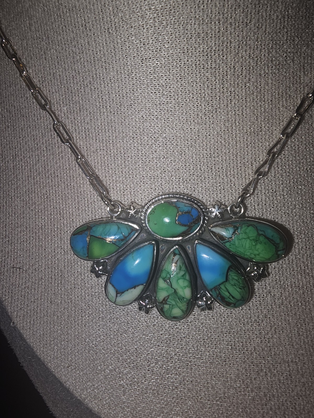 NWT 21.5g Sterling Silver “Peacock Dahlia” Necklace • 17″ Chain • Closed Back