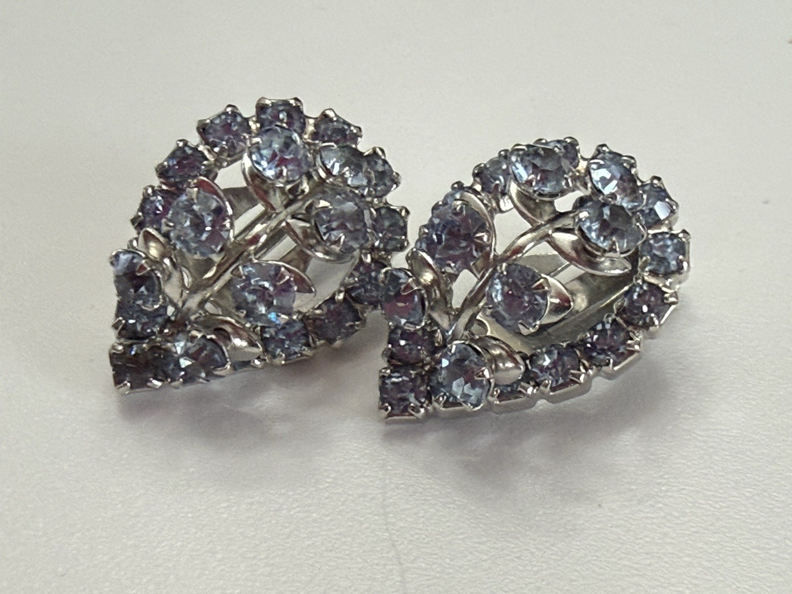 1950s Teardrop Shaped Blue Rhinestone Clip Earrings
