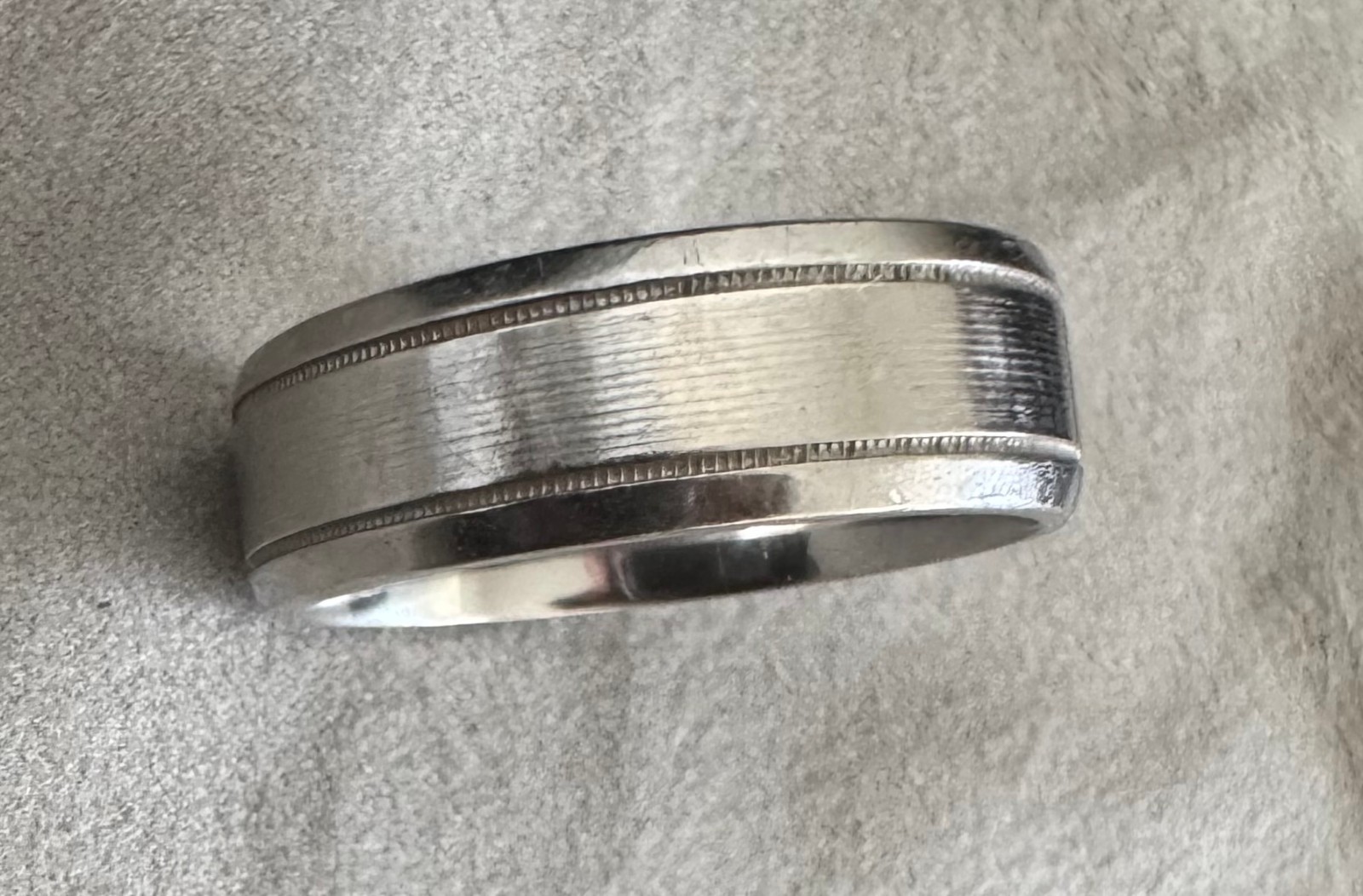 Turin Palladium Ring Satin Finish Center Dual Offset Milgrains – 7mm – Size 9.5