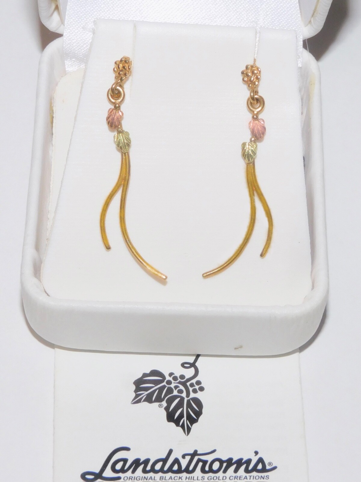 Black Hills Gold 10k Landstrom’s Fancy Long Drop Leaf Earrings