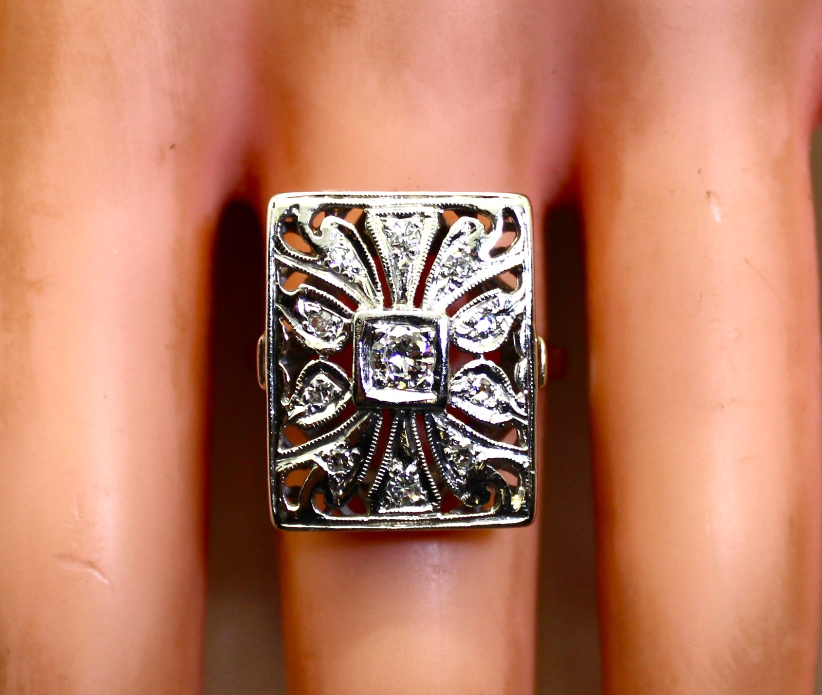 Gorgeous Antique 14K White Gold Ladies .45 Ctw Diamond Cocktail Ring, 6.7 Grams