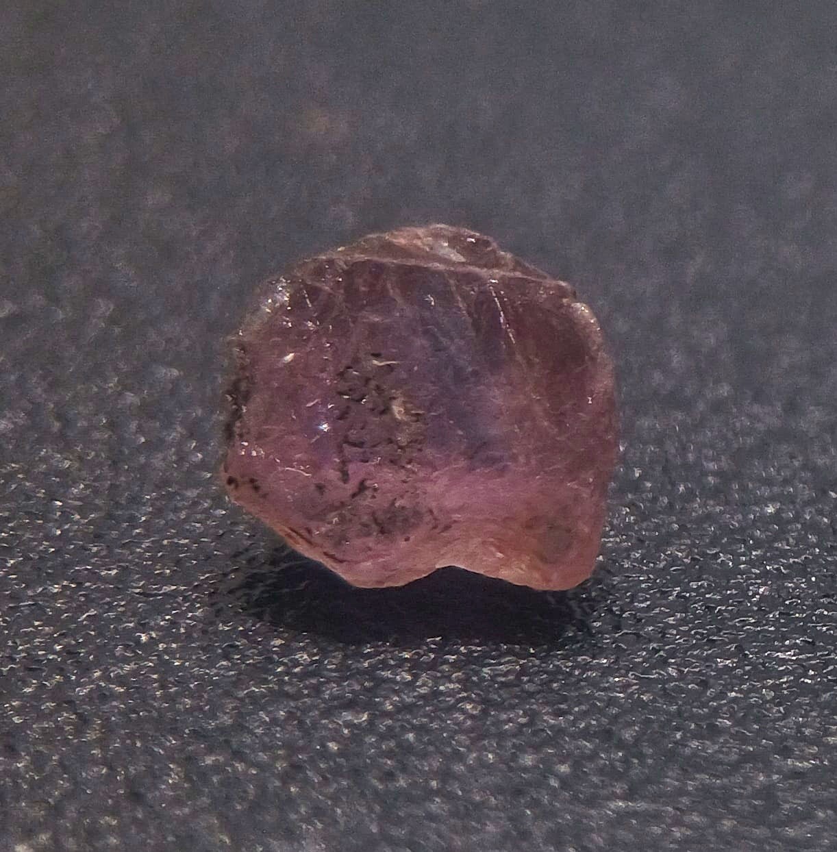 NATURAL AUSTRALIAN Rough Fancy Vivid Lavander Purple Pink Sapphire 1.08ct Unheat