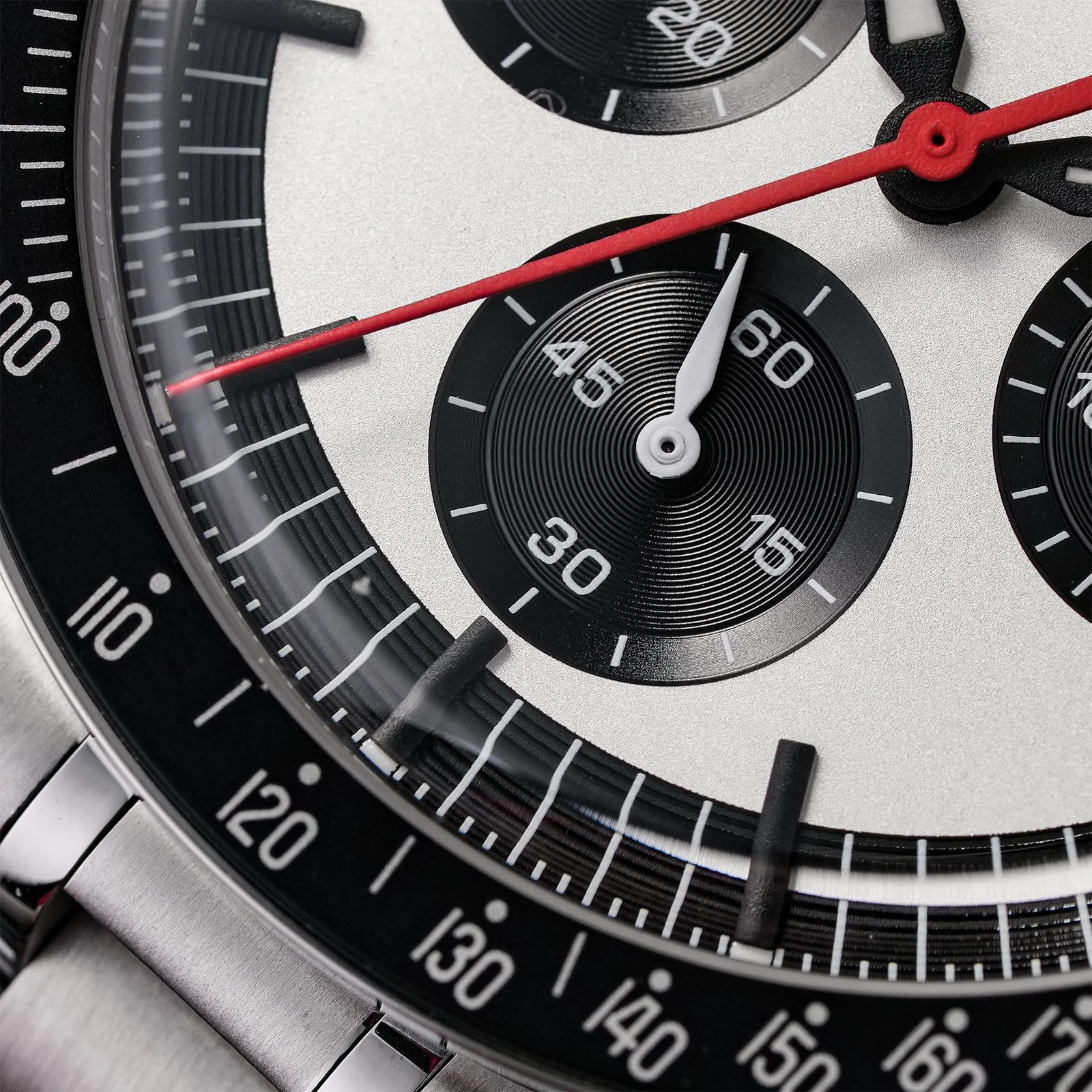 WATCHDIVES “PANDA” Tachymeter Chronograph Mecca Quartz VK63 39mm Watch WD1863