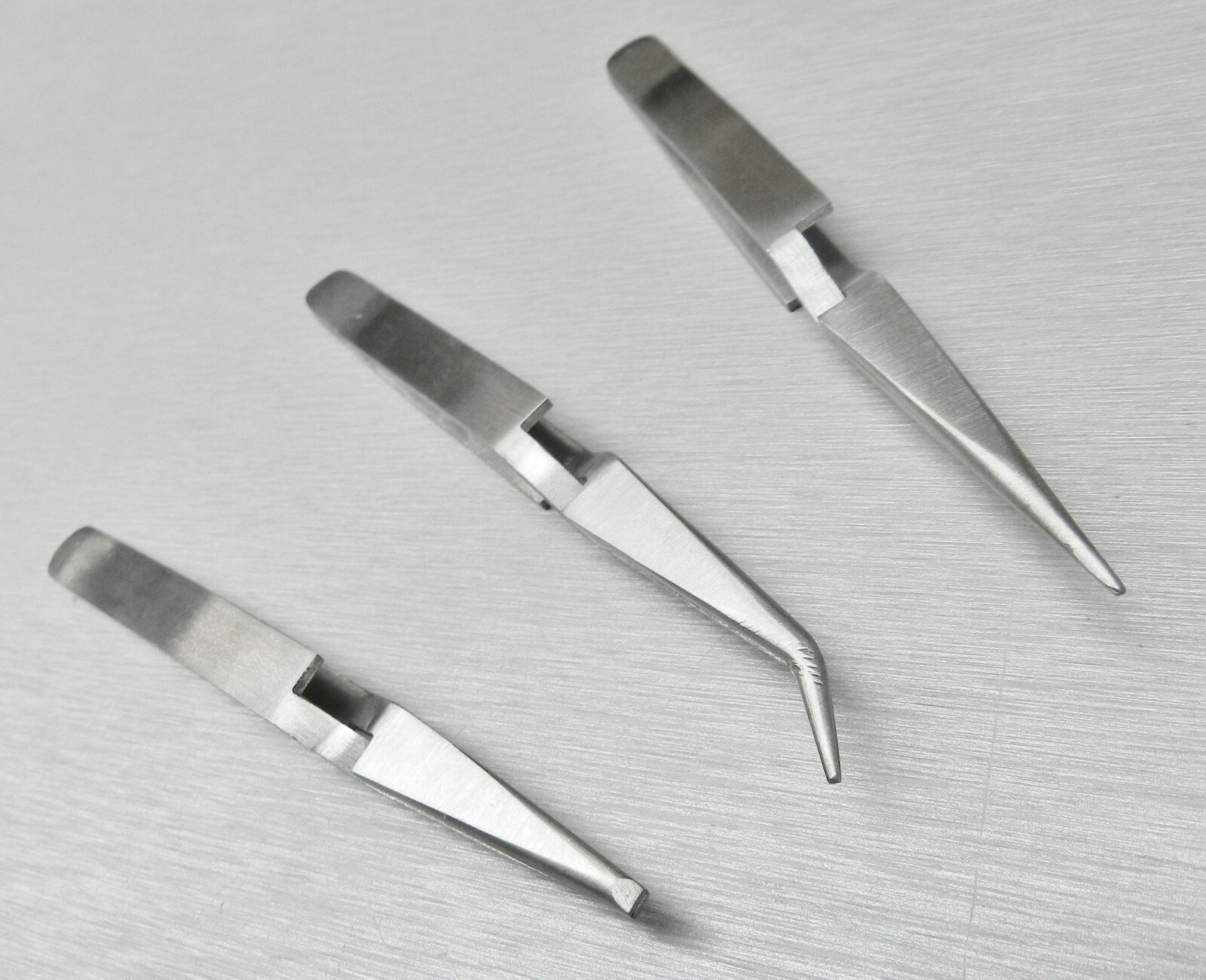 Tweezers Cross Locking Set of 3 Curved Straight & Blunt Tip Cross Lock Tweezer