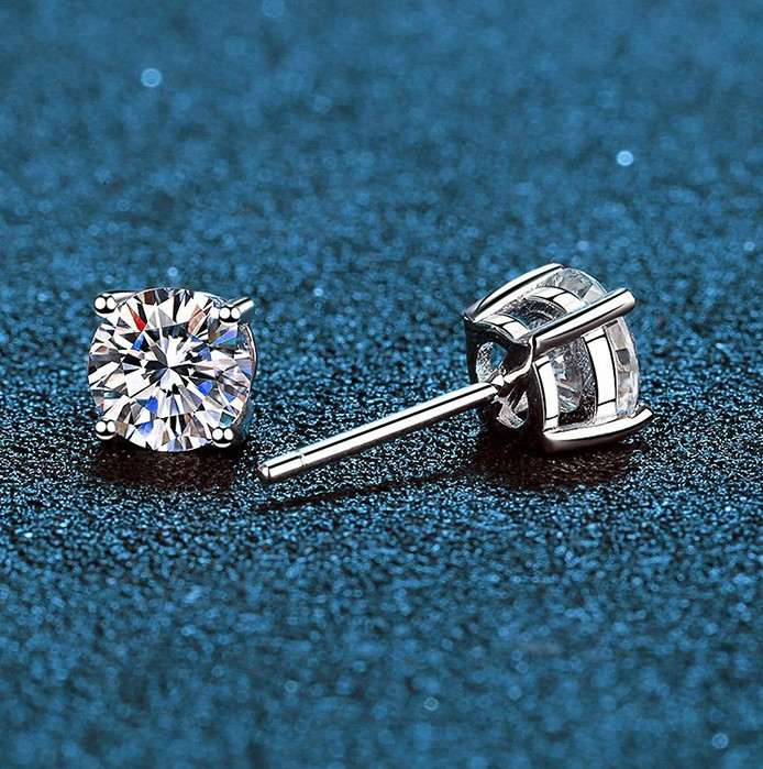 Real 0.1-2 Carat D Color Moissanite Stud Earrings 925 Sterling Silver For Women
