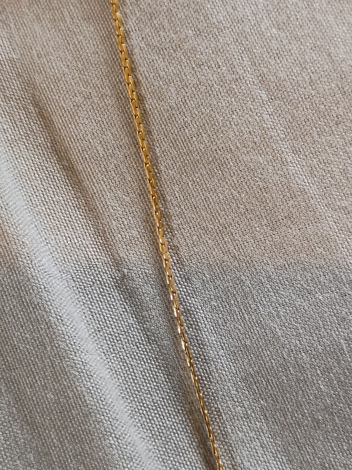 Vintage 17″ 1/20 14k Gold Filled Necklace.