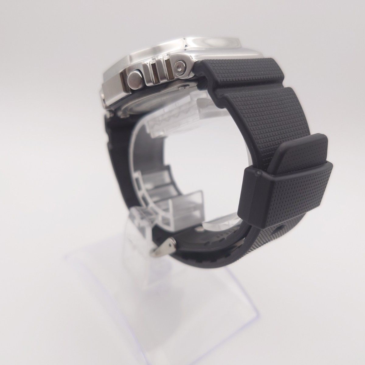 CASIO G SHOCK GM 2100 Metal bezel silver black wristwatch