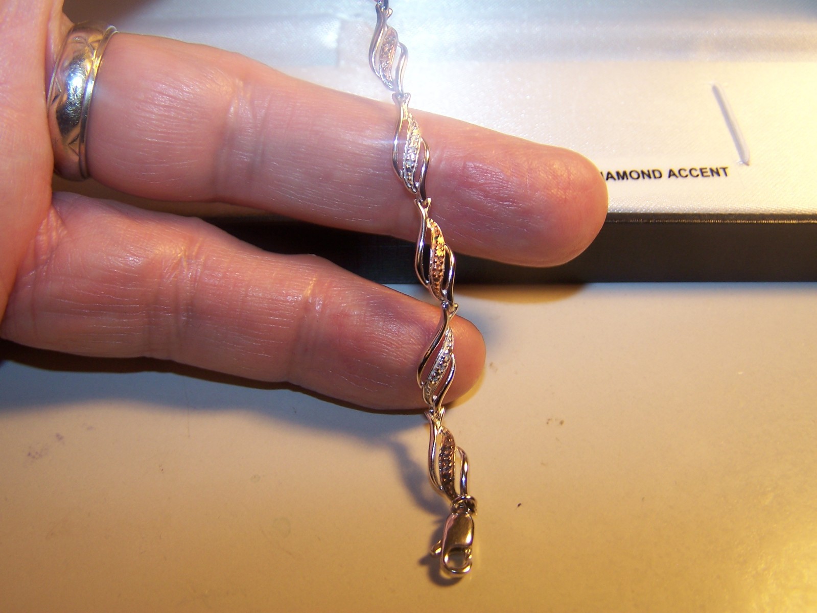 NEW DESIGNER FLAME STYLE DIAMOND ACCENT STERLING SILVER TENNIS BRACELET 7 1/4″