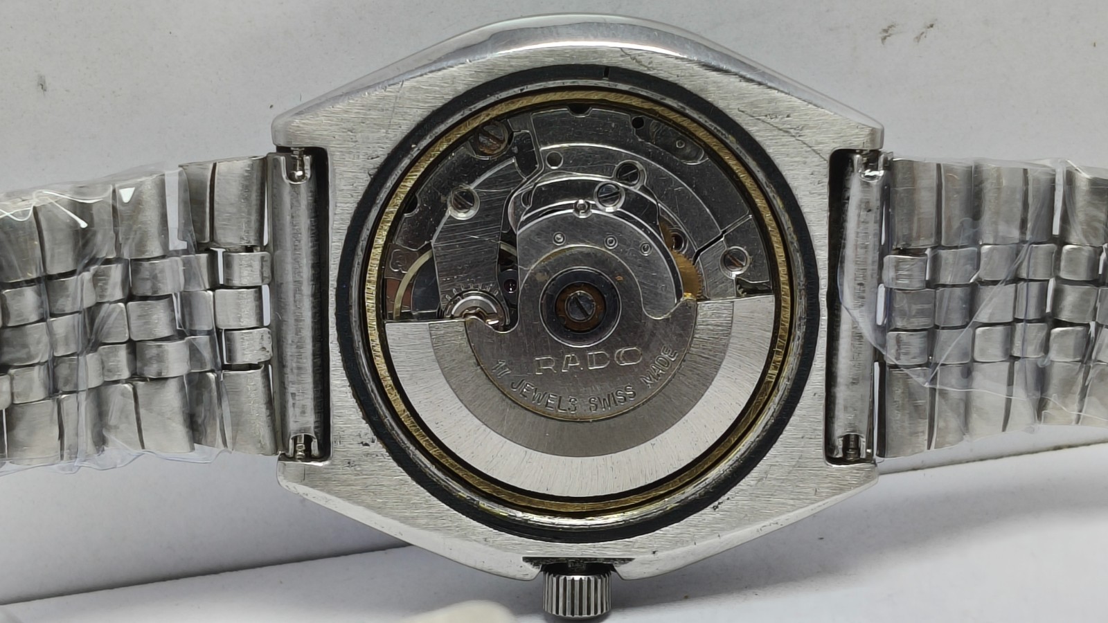 Vintage Rado Deluxe Automatic Day & Date Wrist watch Swiss Made For Men’s