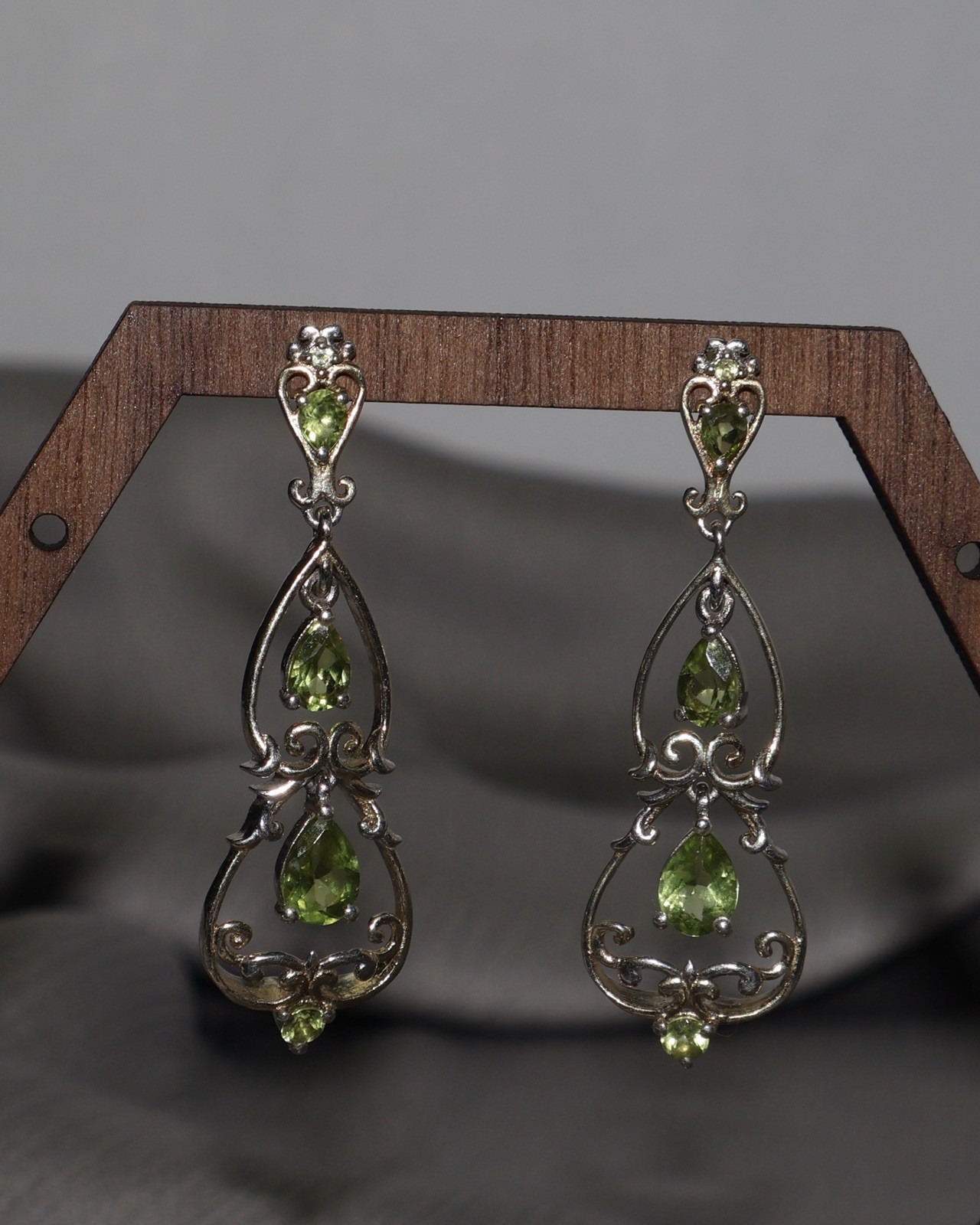 Victorian Style Sterling Silver With Green Peridot Earrings 5.9G / 1.8in