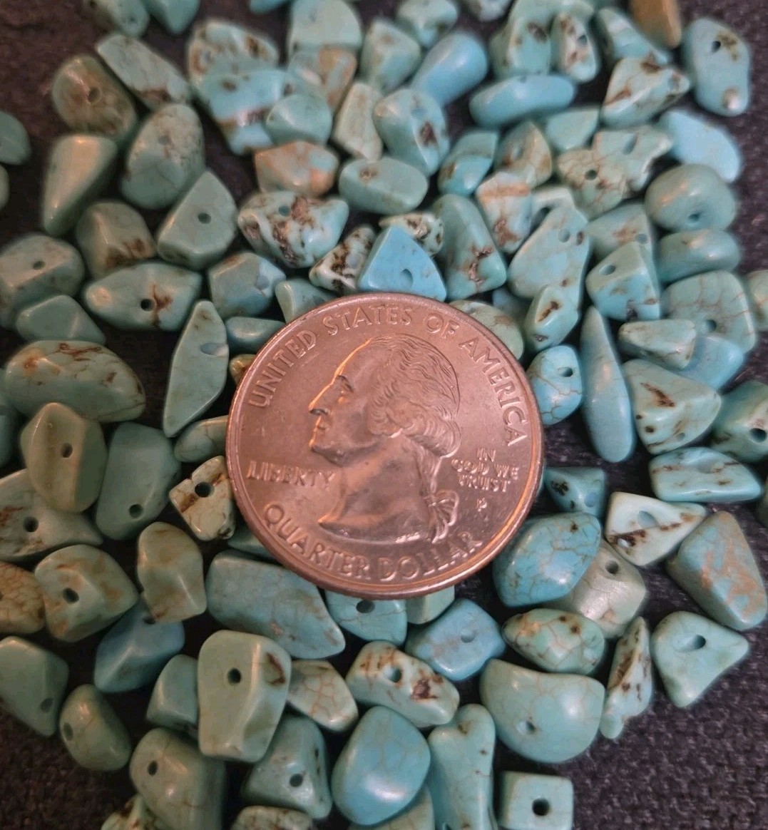 LOT 120 CT. Natural TURQUOISE VINTAGE Chip Beads
