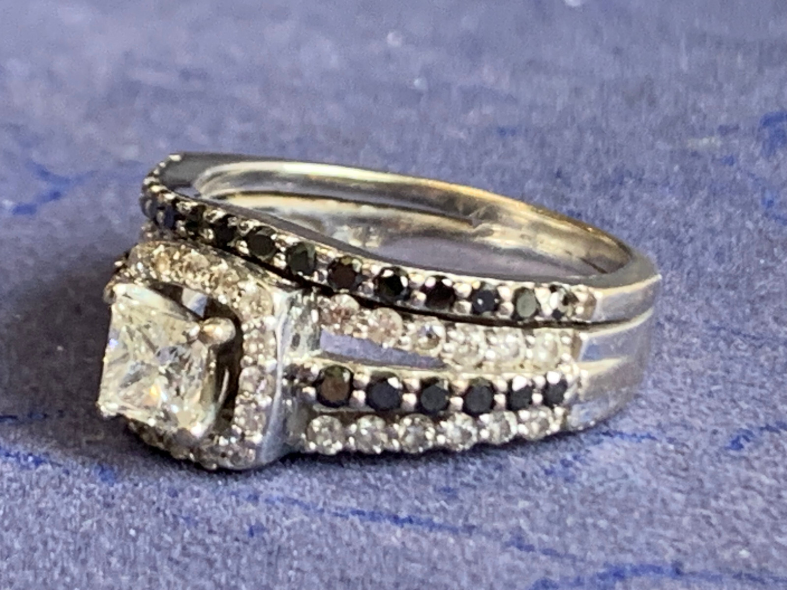 14K White Gold Diamond Ring 5.67g Fine Jewelry Size 5 Band Black Stones *READ*