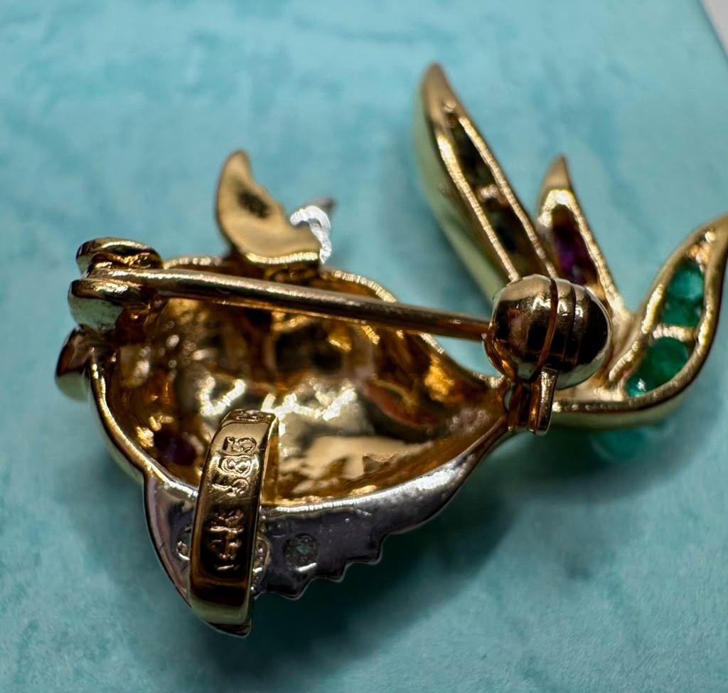 14Kt Yellow Gold Koi Fish Broch/Pendant with Diamonds/Sapphire/Ruby