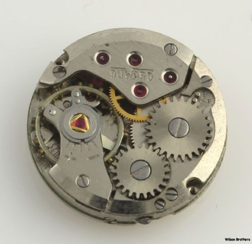 4 Piece Wrist Watch Movements + Crystal Lot – For Parts Bulova Duward Wittnauer