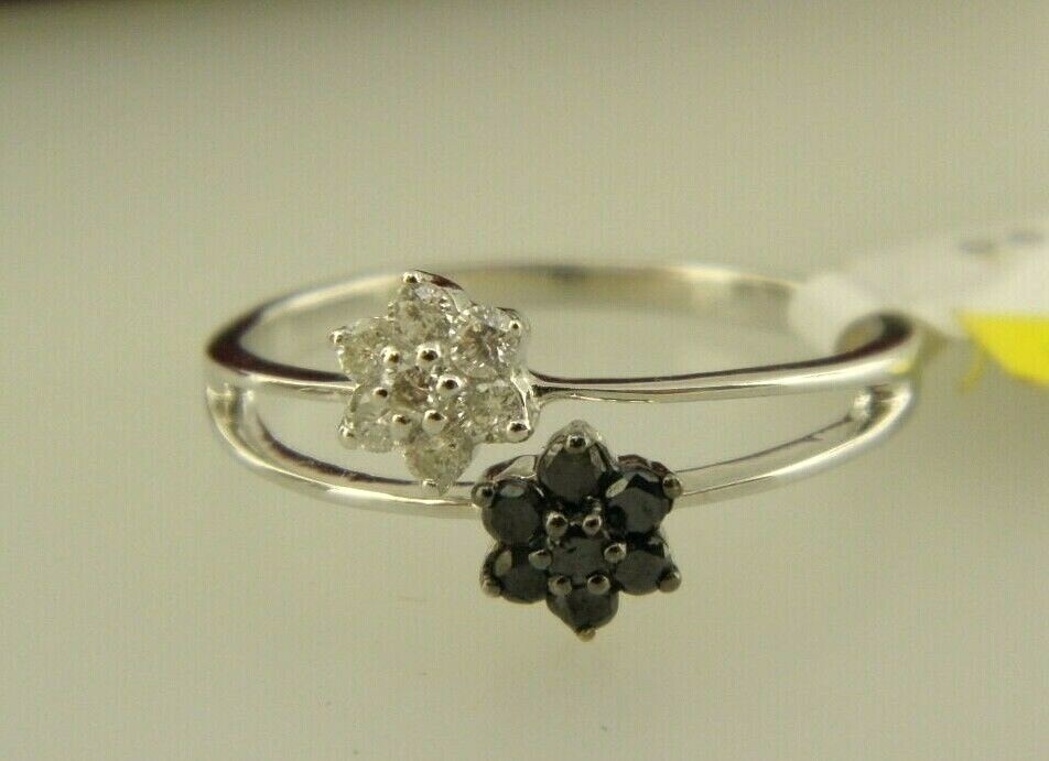 14k Solid White Gold Black & White Diamond Wrap Dainty Flowers Ring