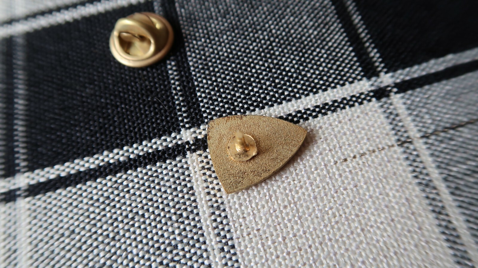 Vintage S N Nautical lapel Pin Gold 1.7cm
