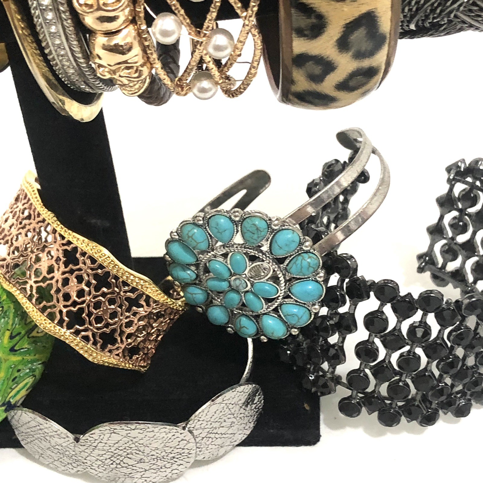 Vintage 17 Piece Lot Mixed Size Material Metal Cuff Bangle Bracelets Rhinestone