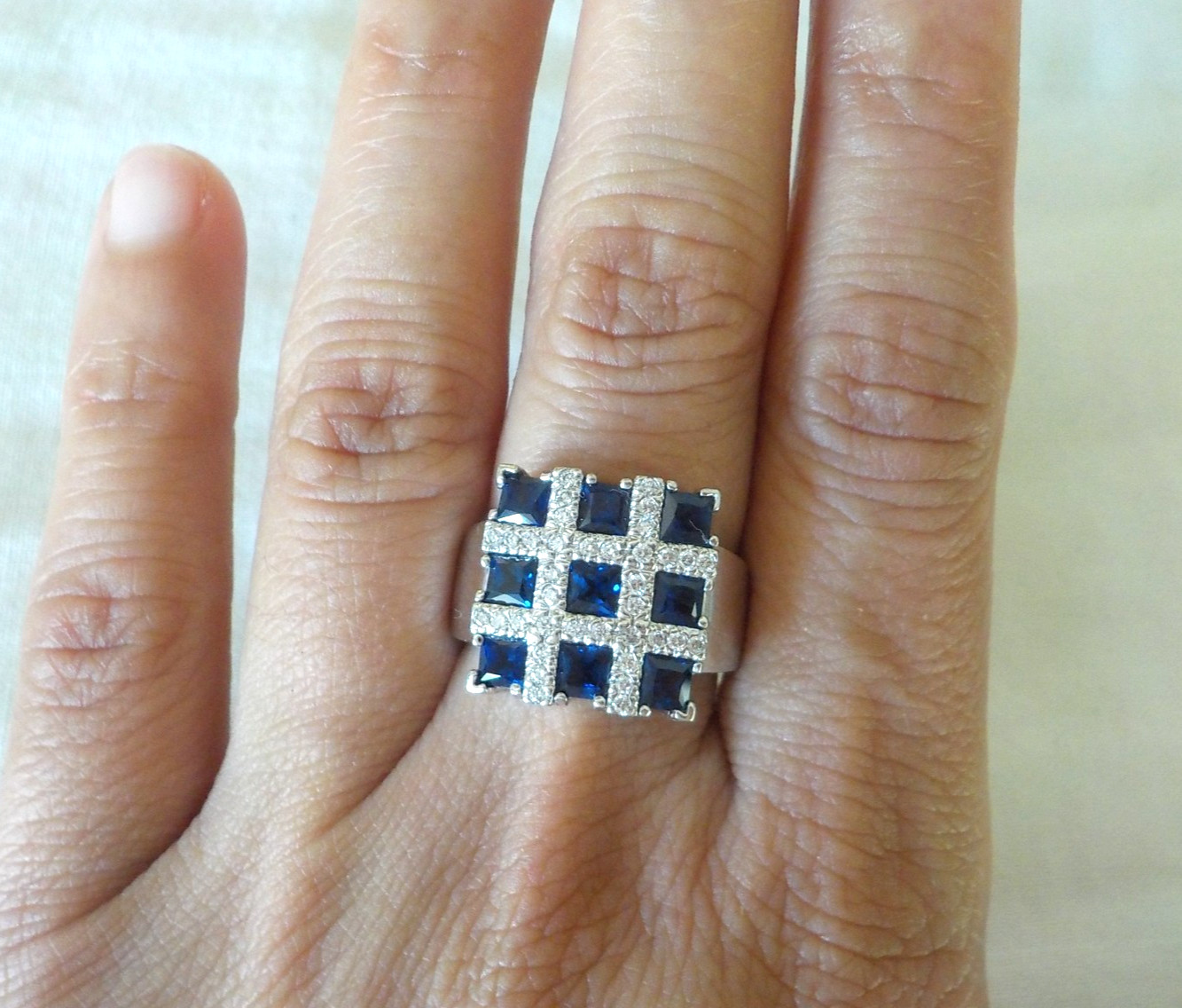 14k White Gold Panel Cluster Sapphire Diamond Ring – 9.50 gms, Sz 6.5, 2.0 ctw