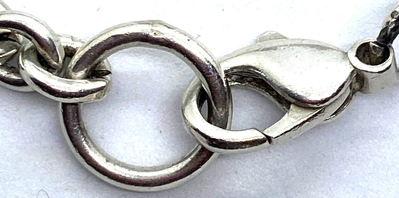 RARE SUSAN CUMMINGS STERLING SILVER (5) AFRICAN ANIMALS MBUGANI CHARM BRACELET