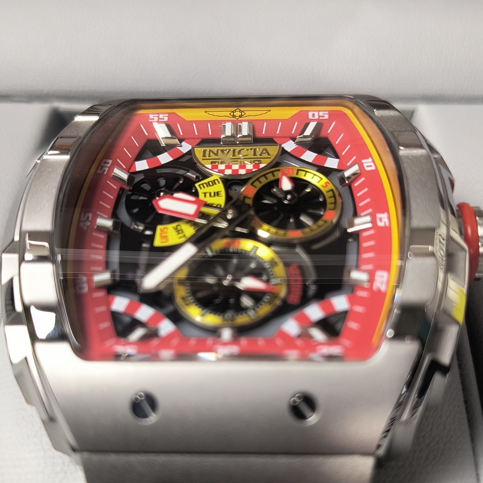 Limited Edition box w/ Invicta Racing Quartz Chronograph 47mm Red/Black Dial SS