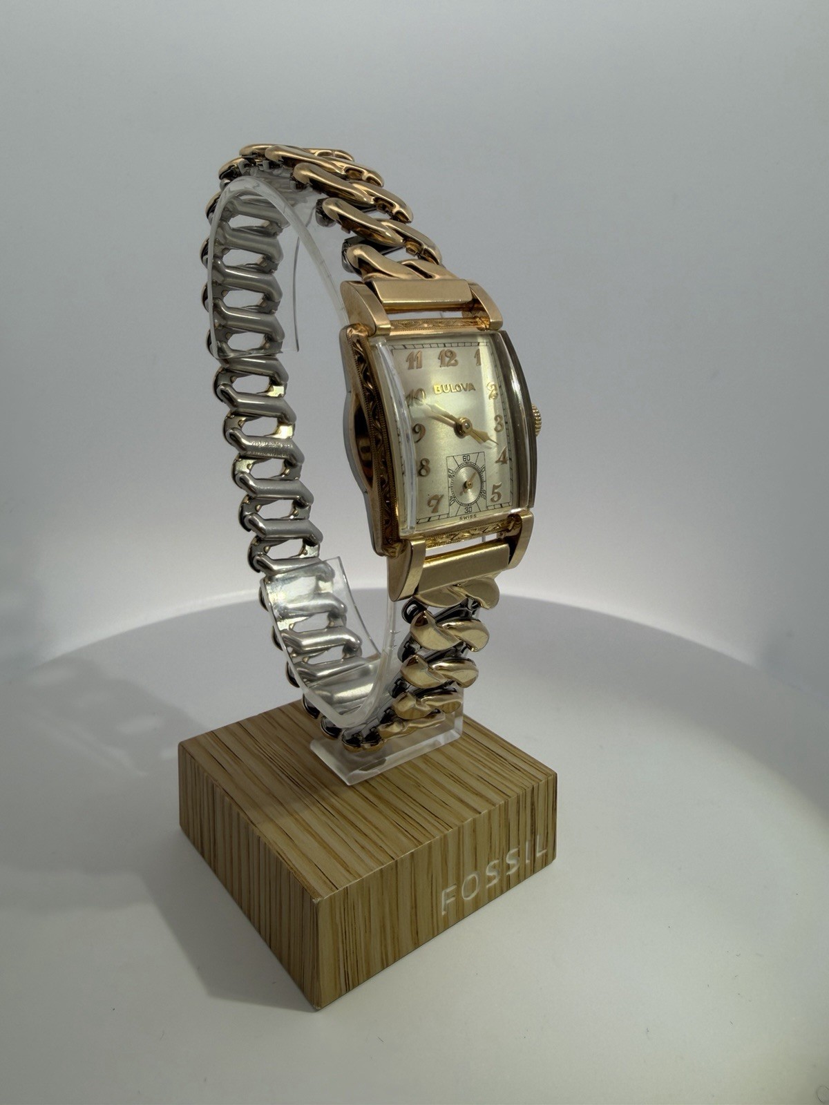 1940’s Bulova Treasurer mechanical watch, 10k rolled gold bezel