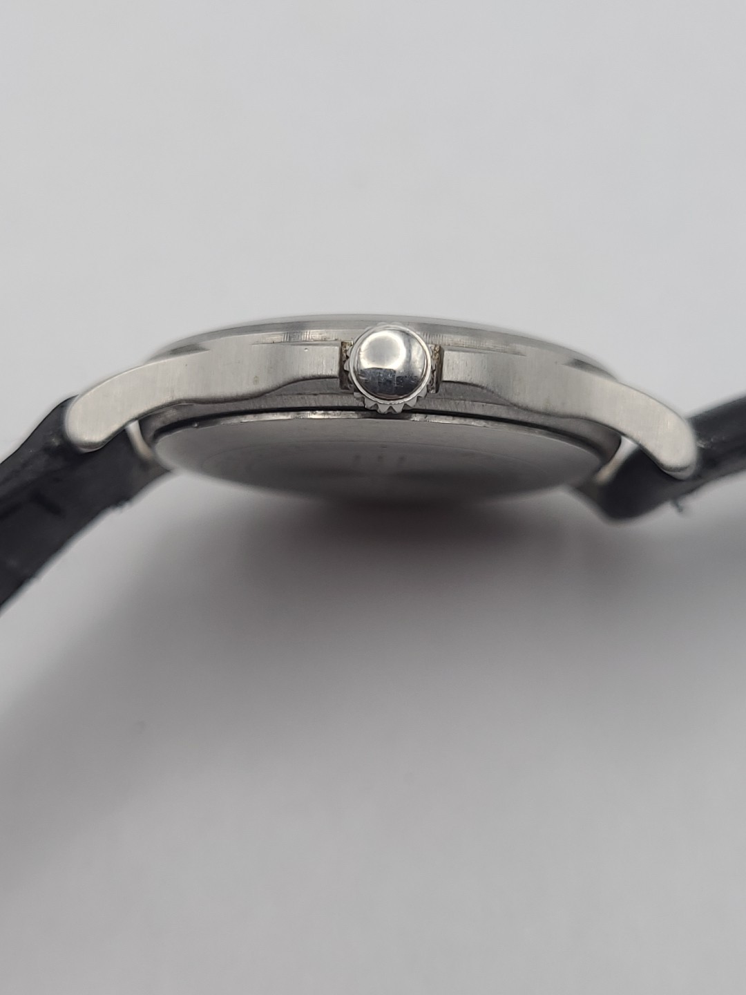 Esprit Watch Women Silver Tone Date Black Dial Leather Band New Battery Working