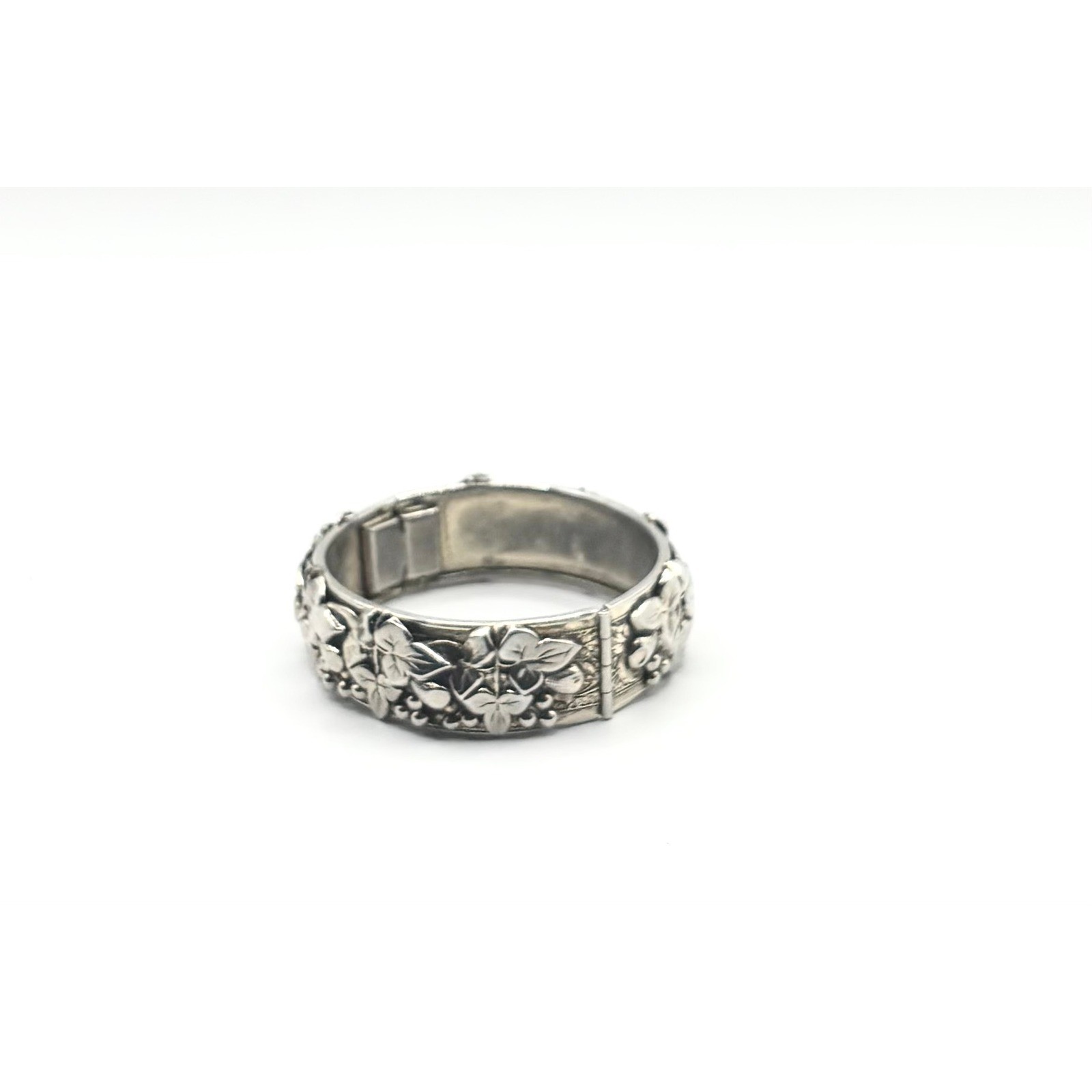 Vintage Silver Tone Embossed Floral Hinged Bangle Bracelet with Safety Chain