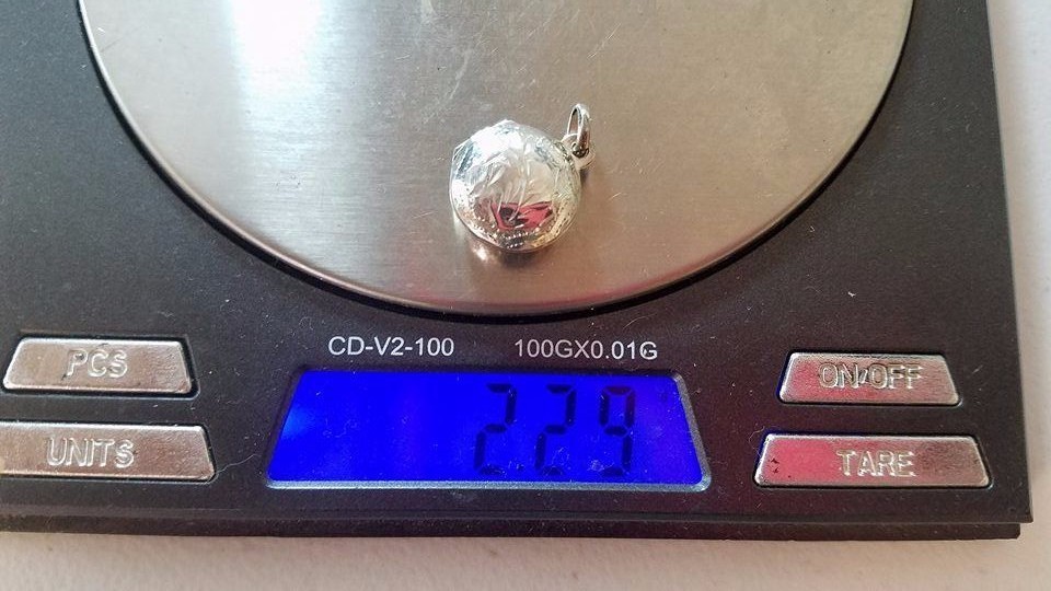 Tiny Sterling Silver (.925) Round Etched Photo Holder Charm or Pendant 0.66″