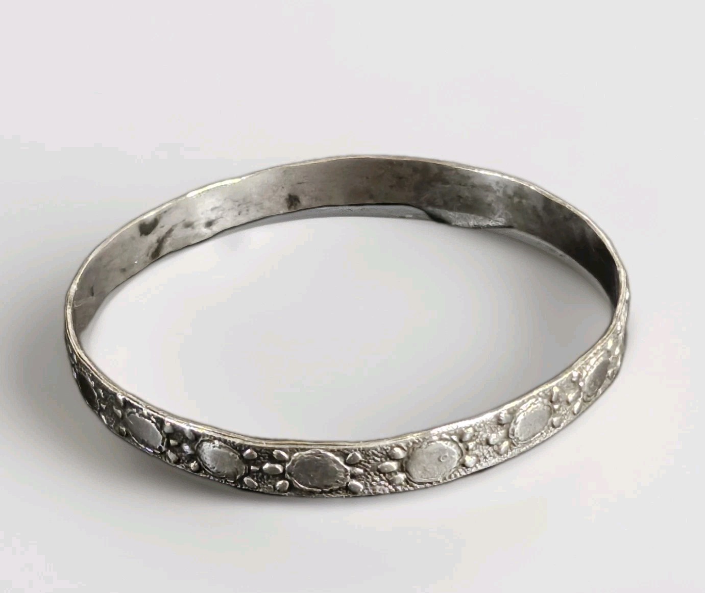 Vintage Mexico Taxco 925 Sterling Silver Bangle Bracelet 12.35 Grams 2 3/4″ Dia