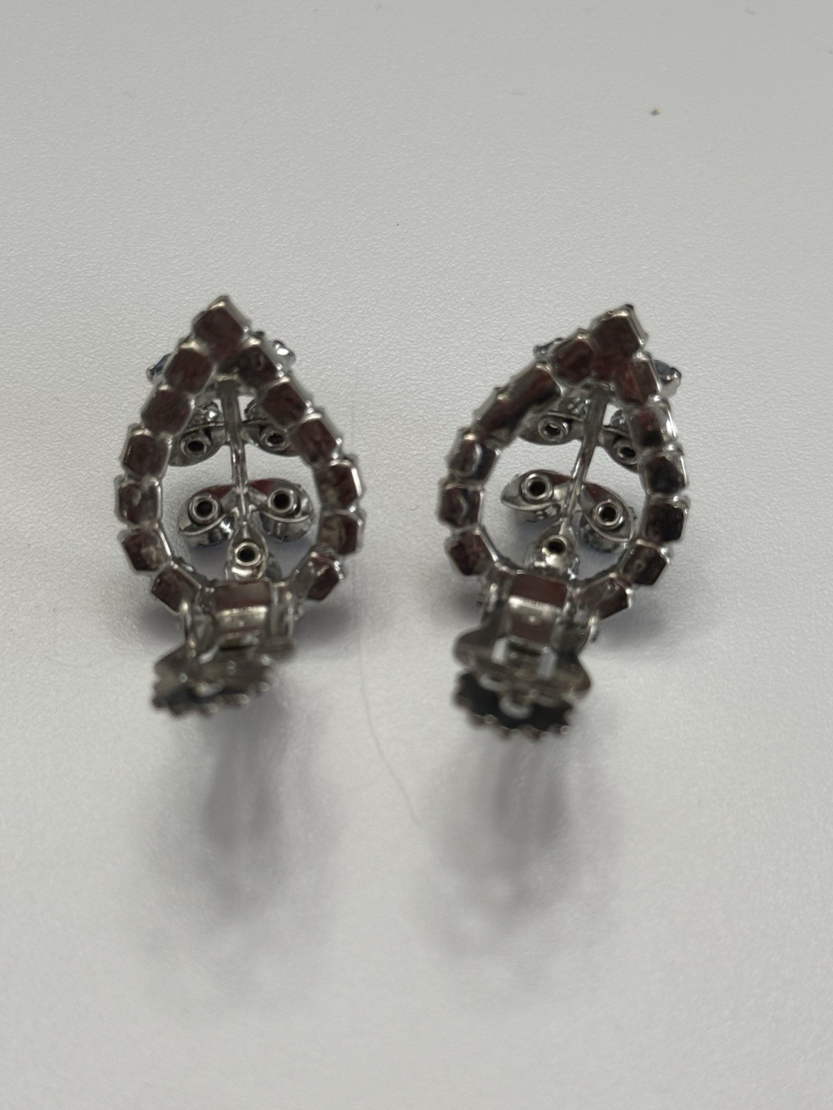 1950s Teardrop Shaped Blue Rhinestone Clip Earrings