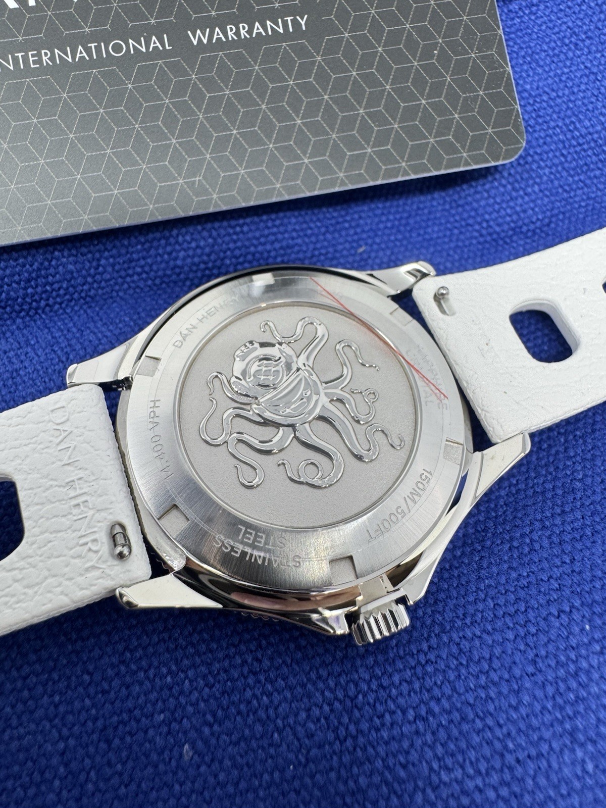 Dan Henry White 1975 Skin Diver 39mm Watch