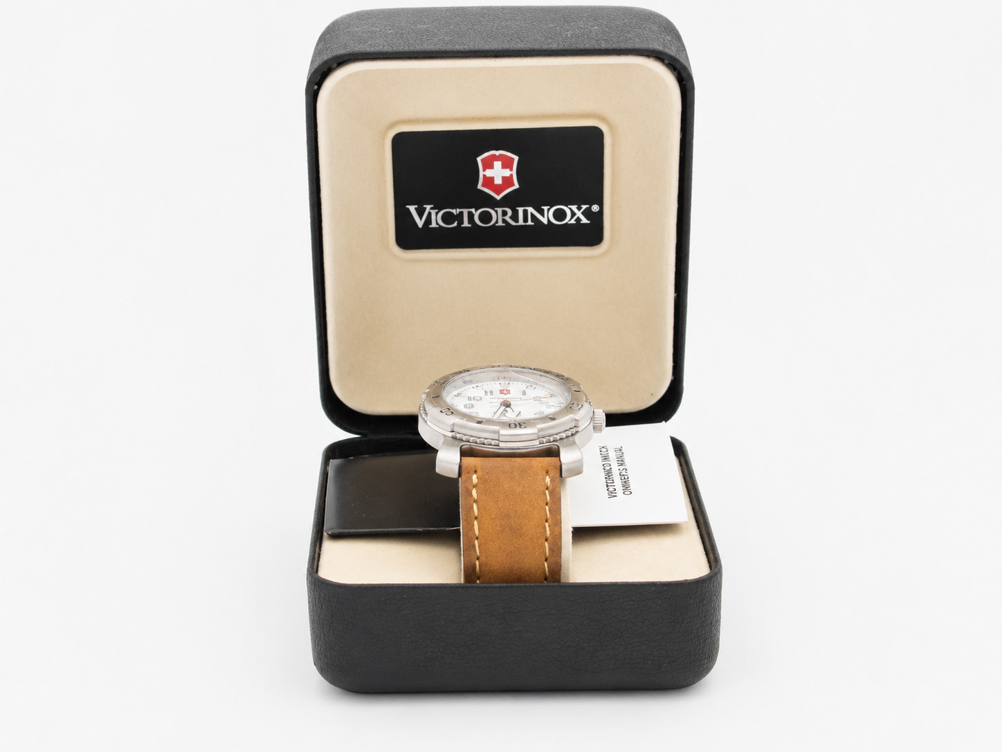 *NIB* Lot (2) Victorinox Swiss Army Watches Model 35072 Packard Heritage Dial