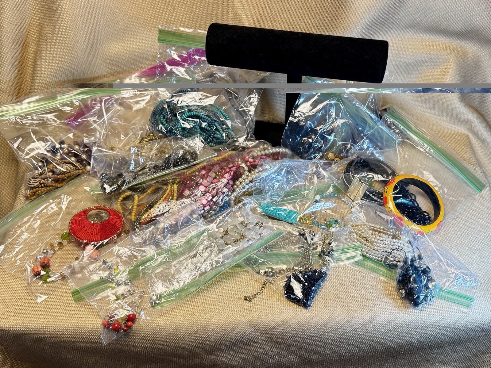 Mixed Fashion Jewelry Bagged – 50+ Multicolor Necklaces Bracelets, velvet T-bar