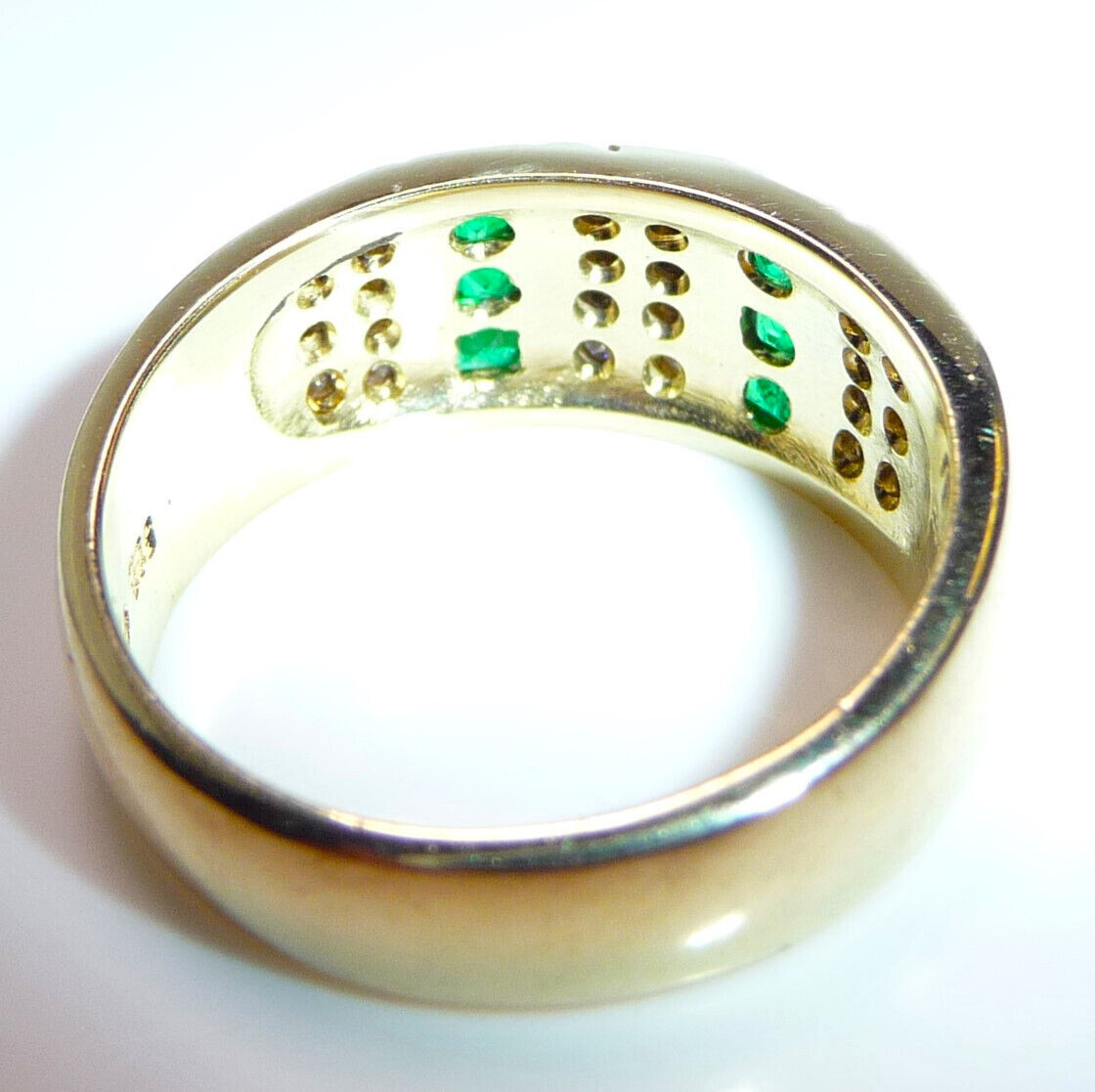 Ring 585 Gold 0.33 ct. Diamonds 0.44ct. Emerald Size 57 18.1mm / 8.51g Excellent Condition