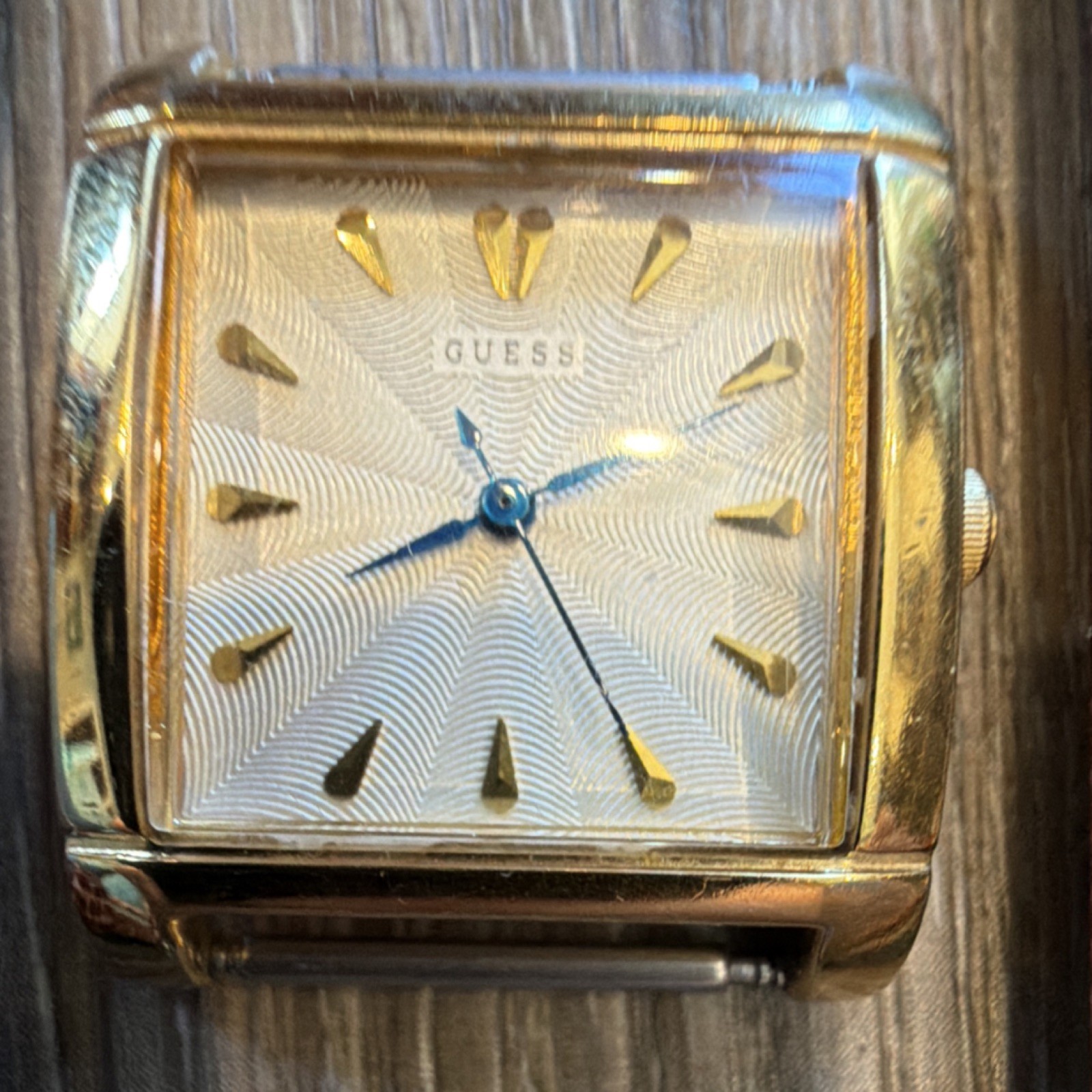 GUESS Gold Metal Wristwatch Brown Leather Strap Non-Numeric Hour Marks