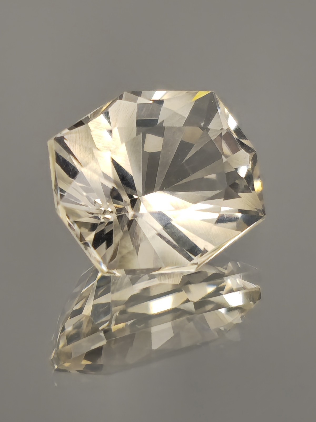 Killiecrankie Diamond Rare Champagne Yellow 3.38 Carat Unheated Clean Tasmania✨️