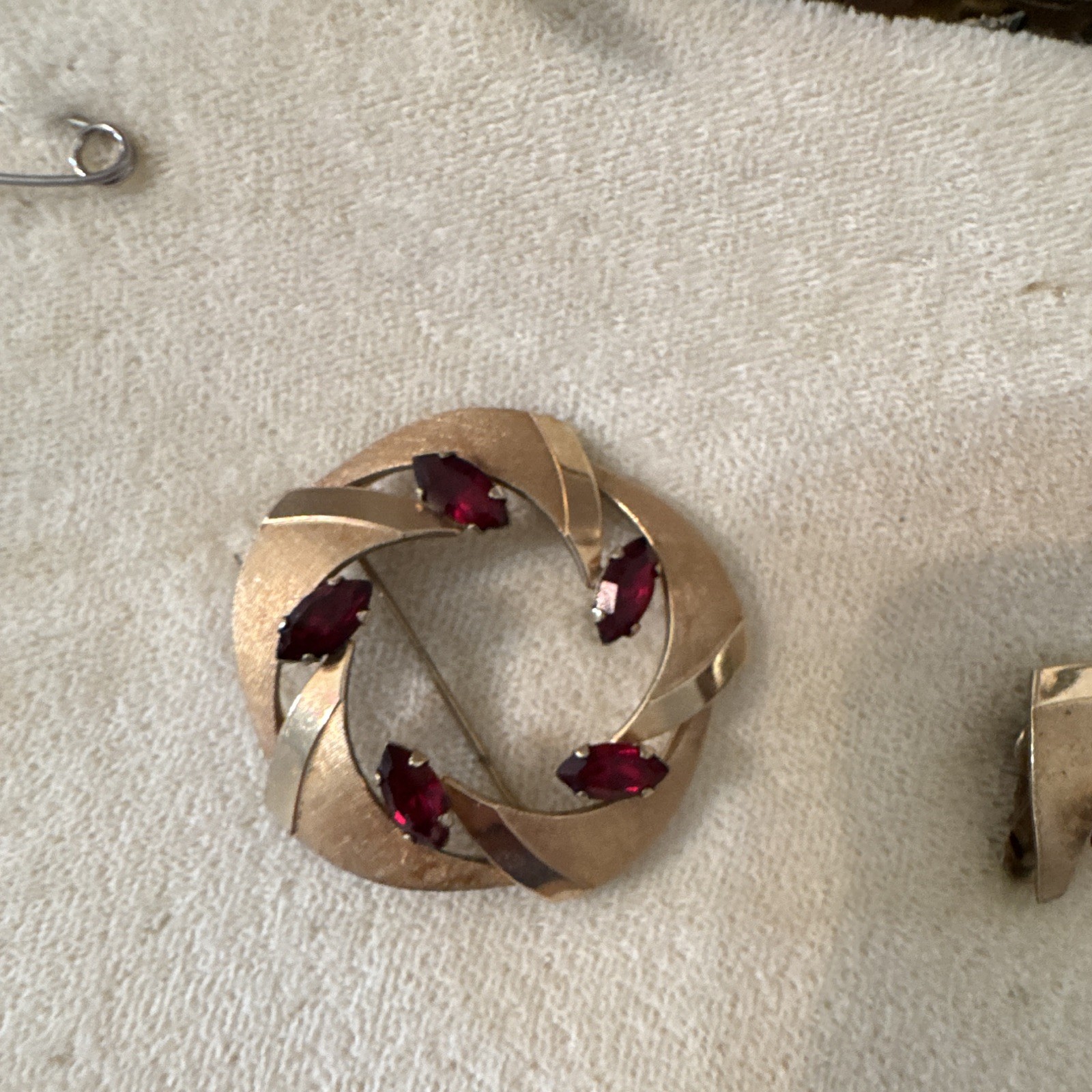 Van Dell Signed 12k Gold Filled Brooch & Earrings Set Red Marquise Stones