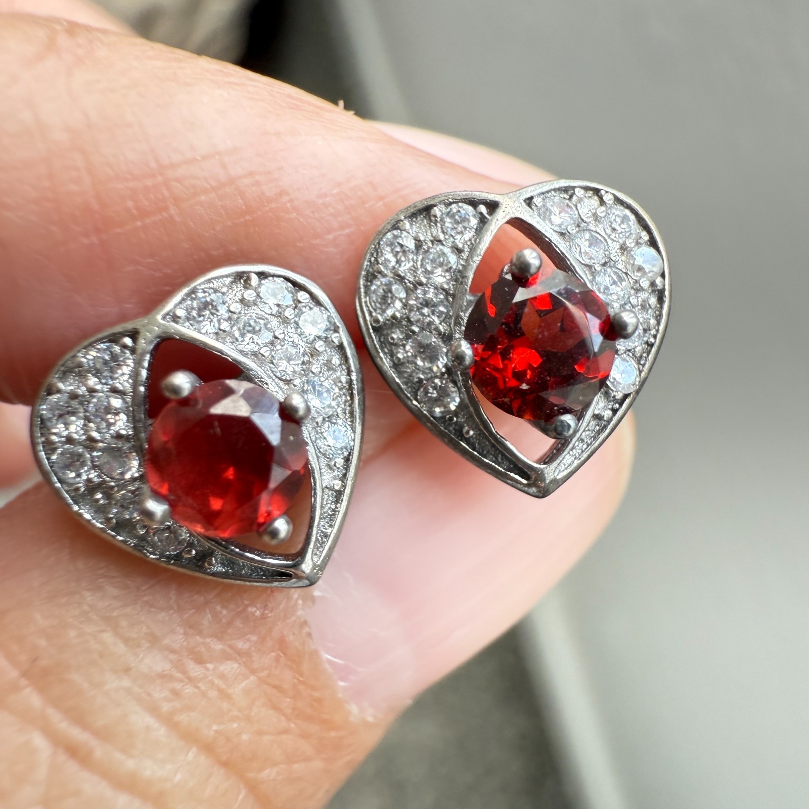 925 Sterling Silver Earrings 4mm Natural Rhodolite Garnet Gemstone Zircon Heart