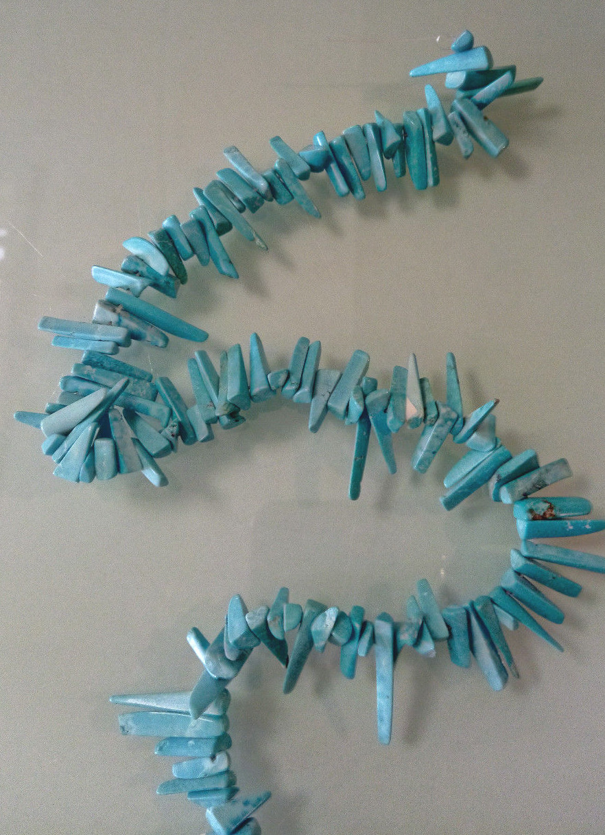 Turquoise Howlite Stick Chip Bead Strand: Length 40 cm.