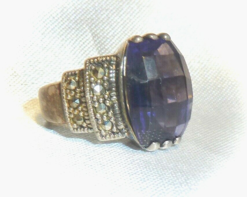 VINTAGE – STUNNING 925 STERLING SILVER, MARCASITE & PURPLE STONE RING – LADIES 6