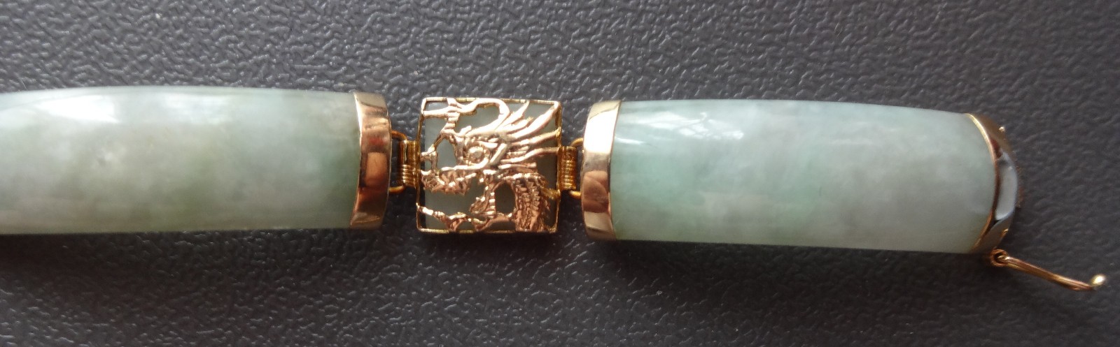 Vtg Chinese 14K Yellow Gold Jade Link Dragon Panels Bracelet Pale Green Celadon